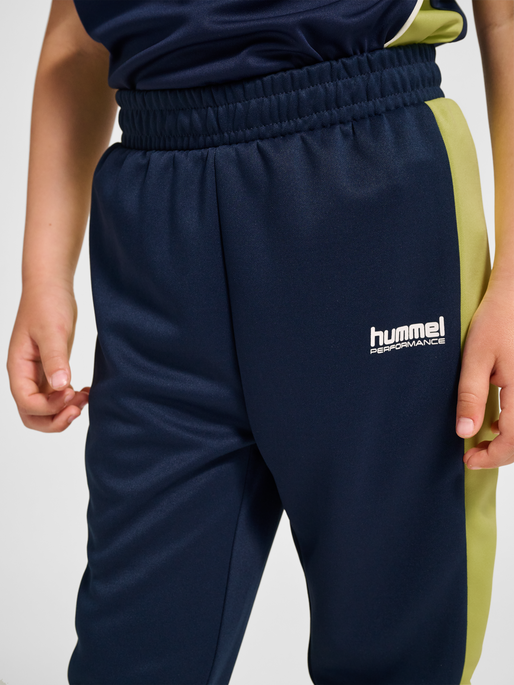 hmlJR GOAL PANTS, DRESS BLUES, model