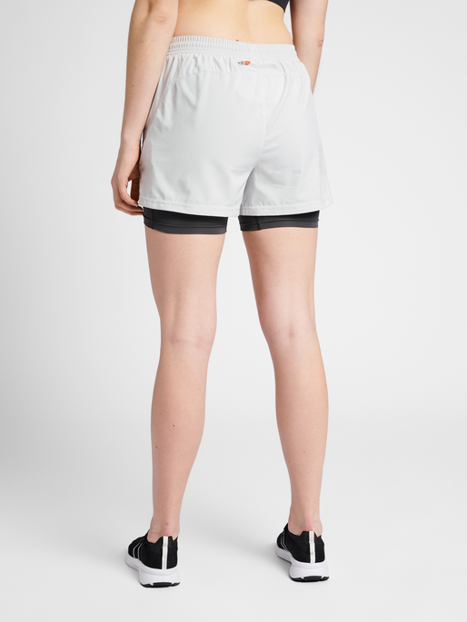 WOMEN 2-IN-1 RUNNING SHORTS, OYSTER MUSHROOM, model