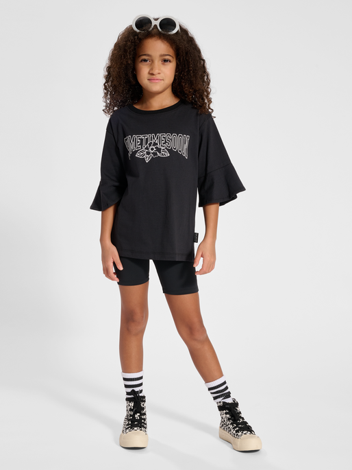 stsDEBBIE T-SHIRT S/S, BLACK, model